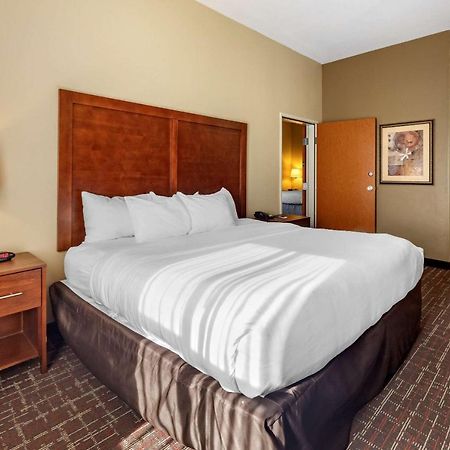 Comfort Inn & Suites Shawnee North Near I-40 Extérieur photo