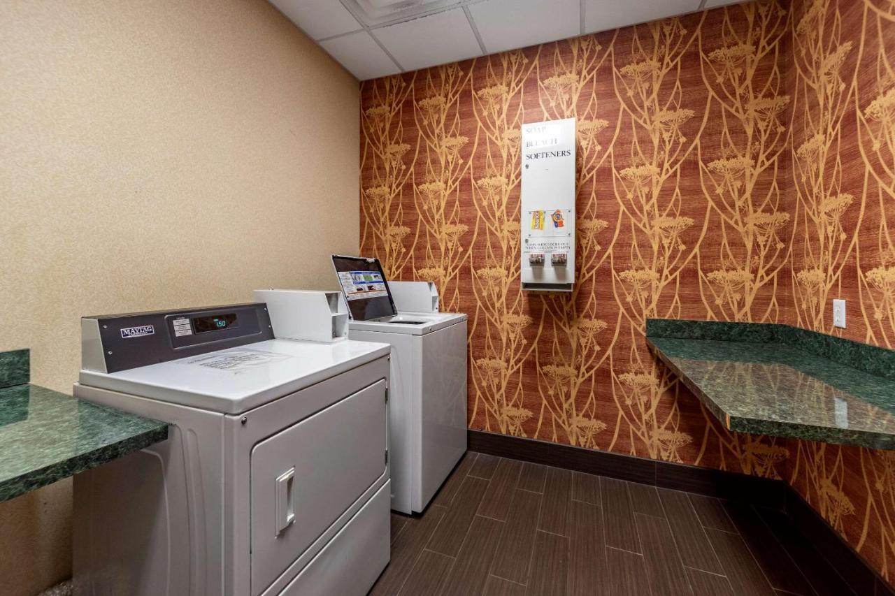 Comfort Inn & Suites Shawnee North Near I-40 Extérieur photo