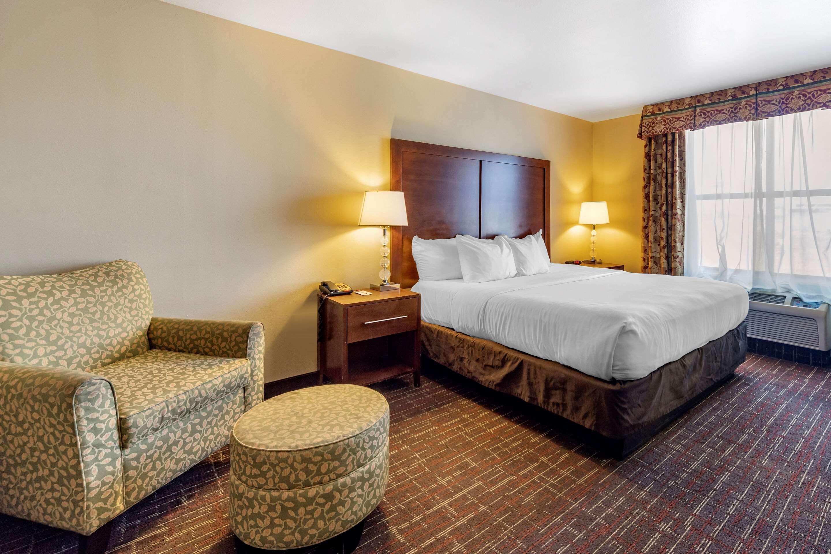 Comfort Inn & Suites Shawnee North Near I-40 Extérieur photo