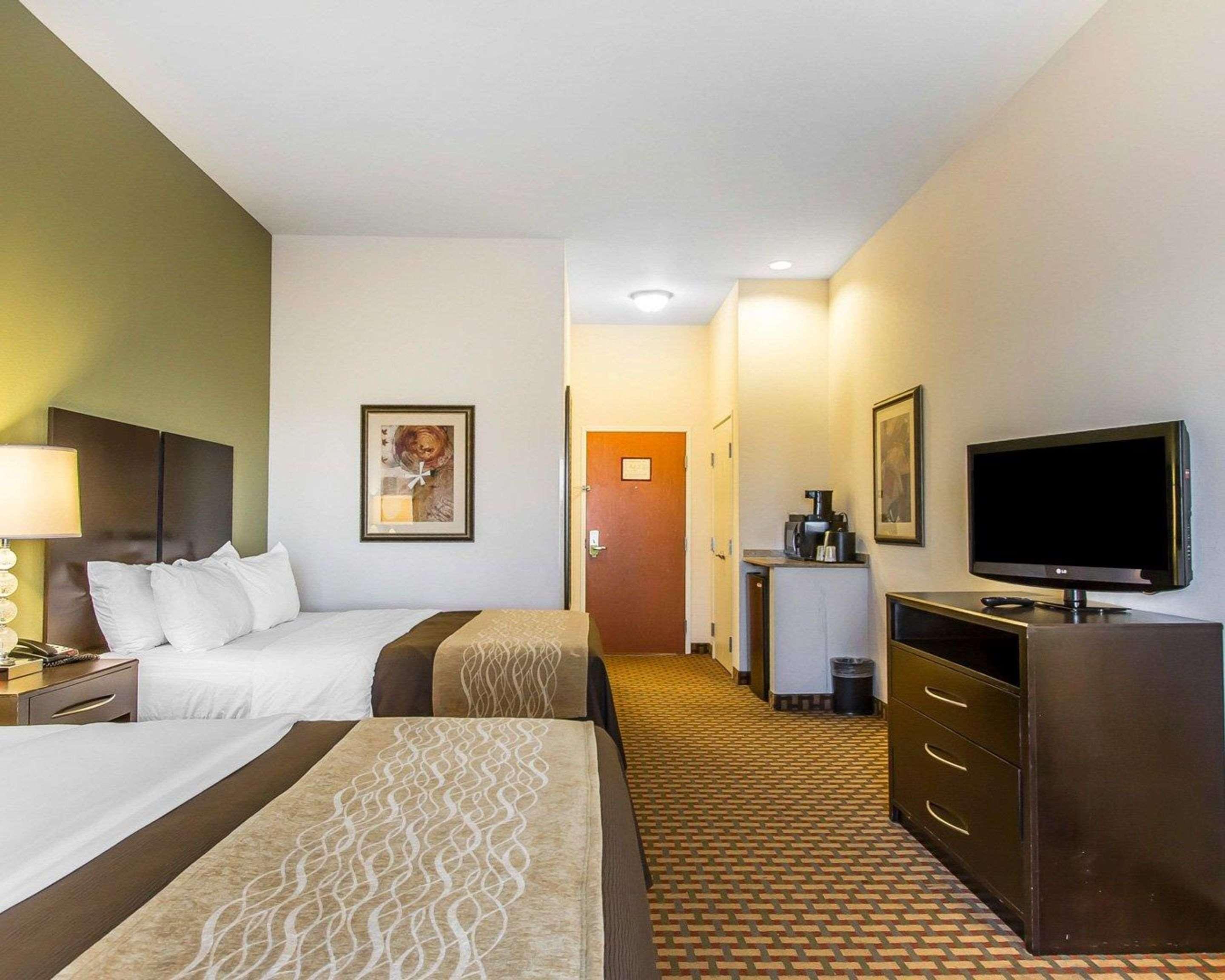 Comfort Inn & Suites Shawnee North Near I-40 Extérieur photo