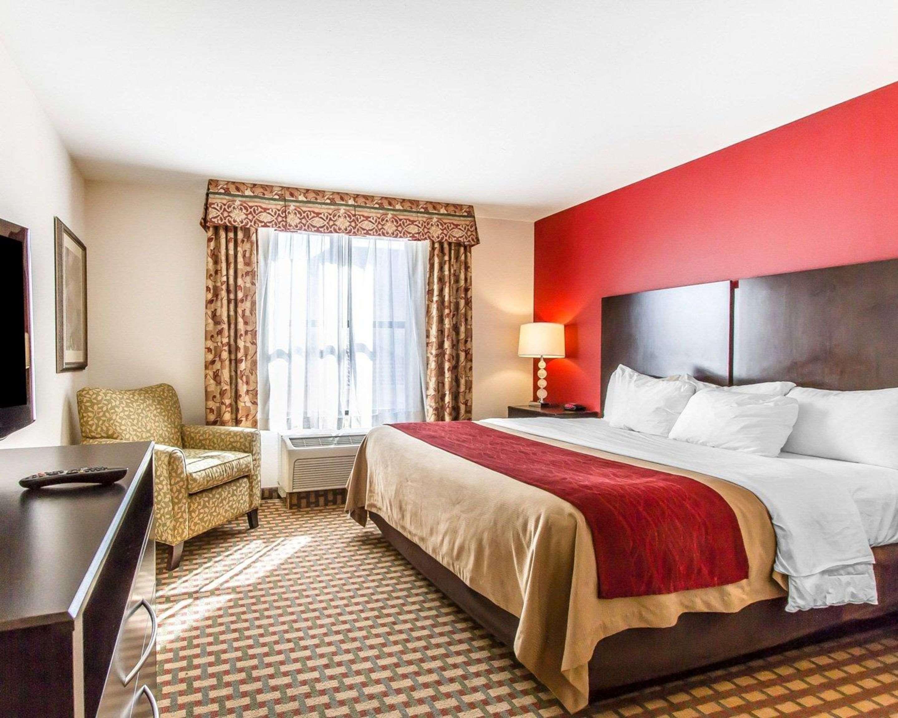 Comfort Inn & Suites Shawnee North Near I-40 Extérieur photo
