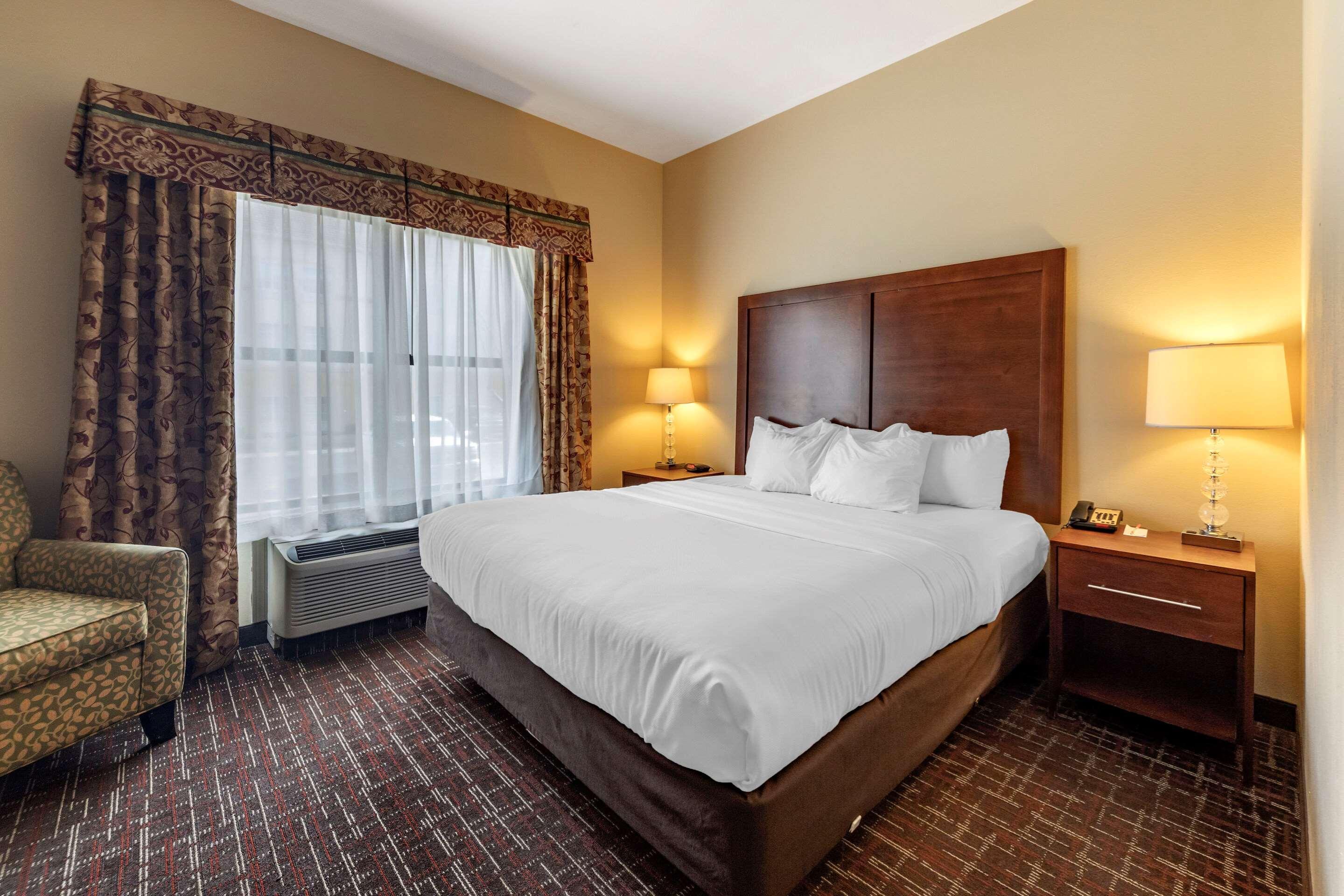Comfort Inn & Suites Shawnee North Near I-40 Extérieur photo